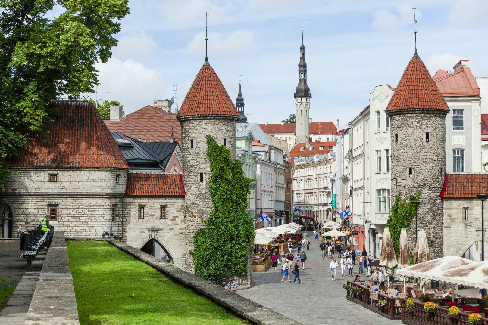 Tallinn Old Town.jpg