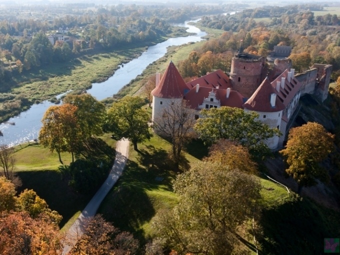 Bauska Castle Raami Travel.jpg