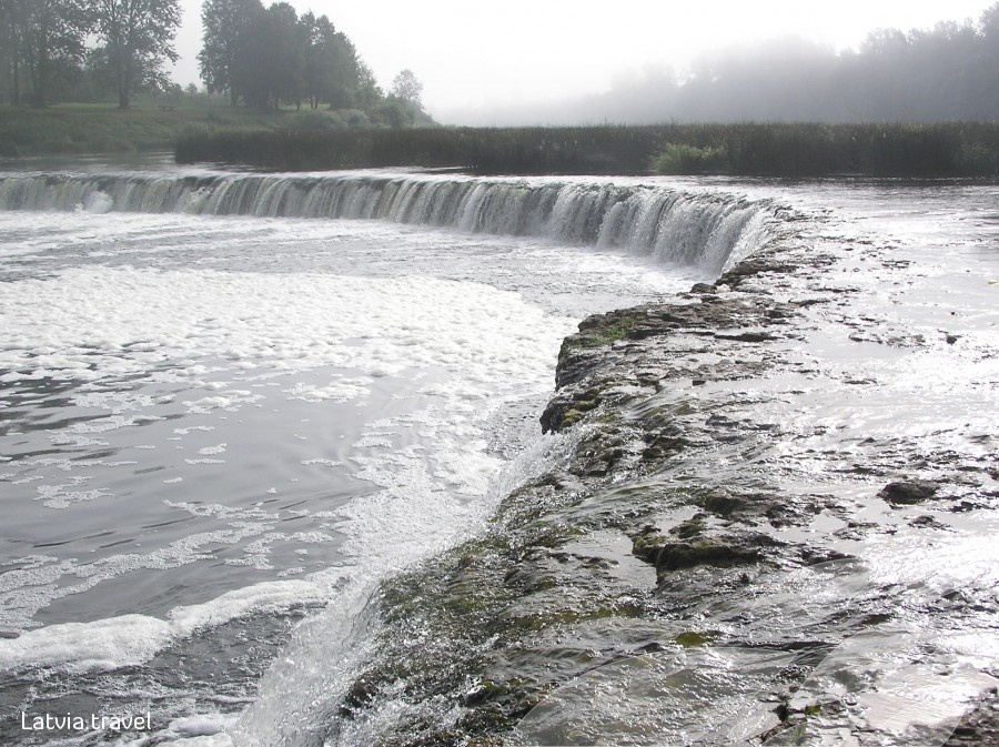 Widest Waterfall Europe Raami Travel.jpg