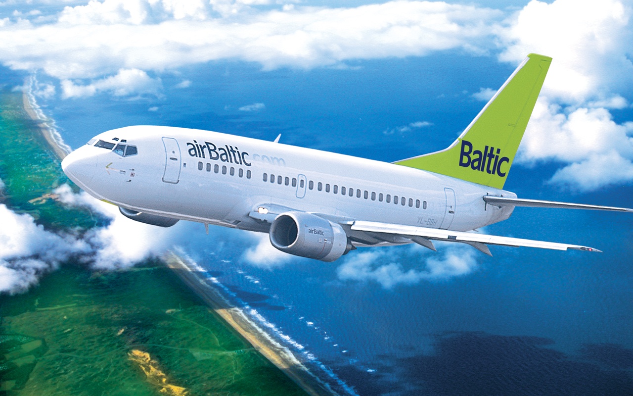 Airbaltic plane Raami Travel.jpg