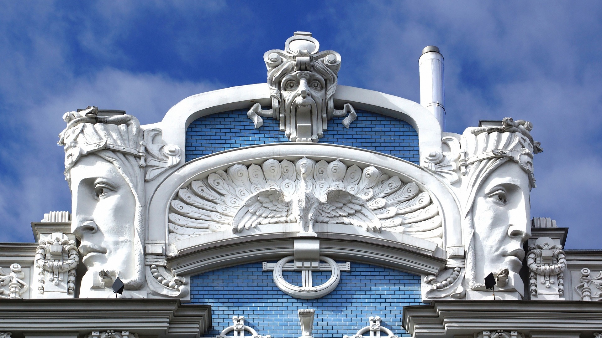 Riga Art Nouveau Tours Raami Travel.jpg